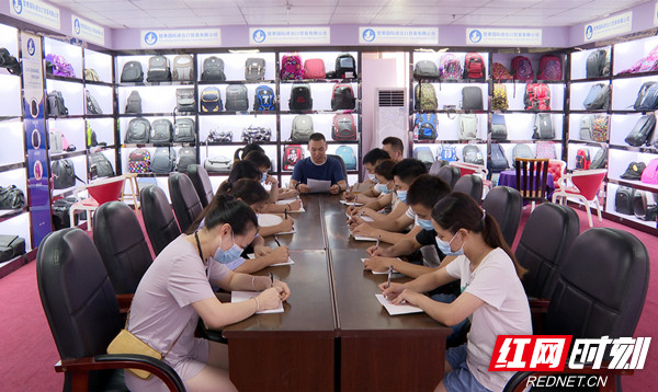 Still0810_00002_副本_副本.jpg Still0810_00002_副本_副本.jpg