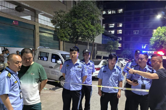 邵东成功捣毁9处地下“黑印刷”“黑仓储”窝点