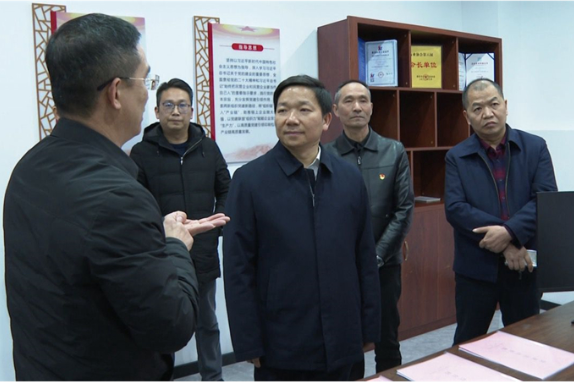 李国军调研基层党建工作