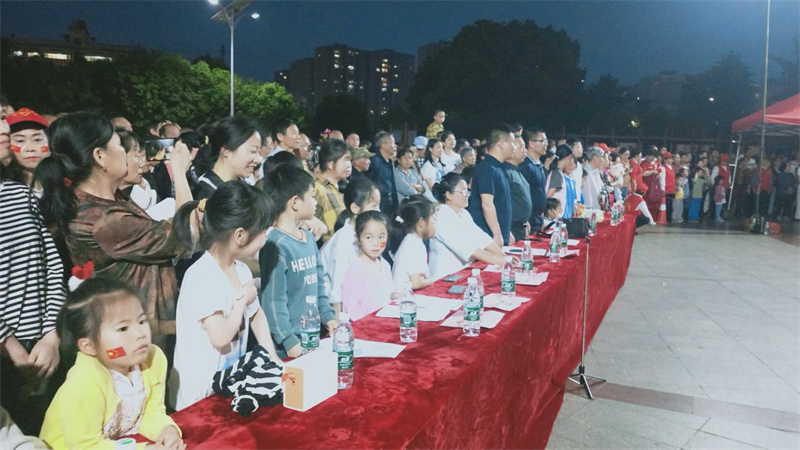 邵东市宋家塘街道：文艺演出进社区 同心共创文明城(图3)