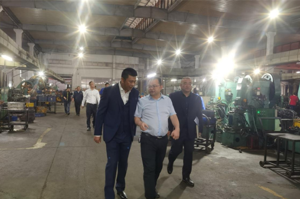 陈业华率队到浙江余姚市考察学习