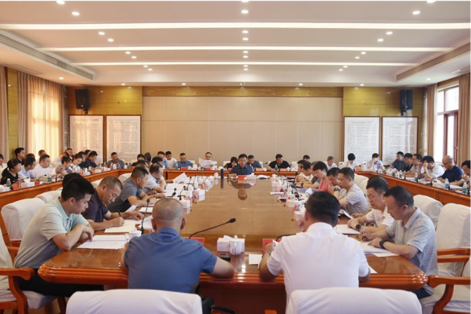 周玉凡主持召开2024年第21次邵东市委常委会会议