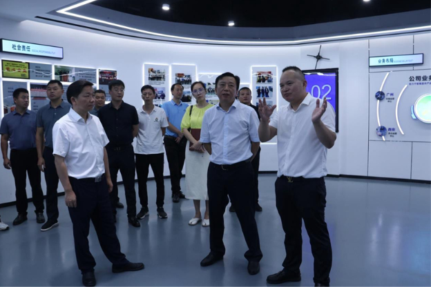 周玉凡调研产业高质量发展工作