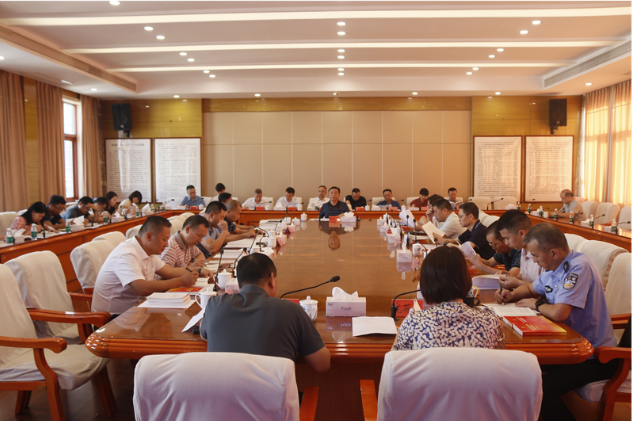 邵东市委理论学习中心组（扩大）举行第十二次集体学习