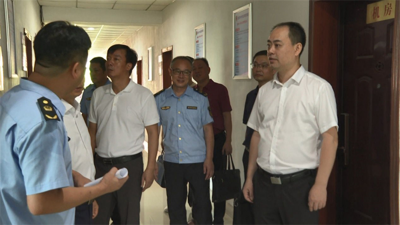2CCF325E@3229D77E.E525C76600000000_recompress.jpg