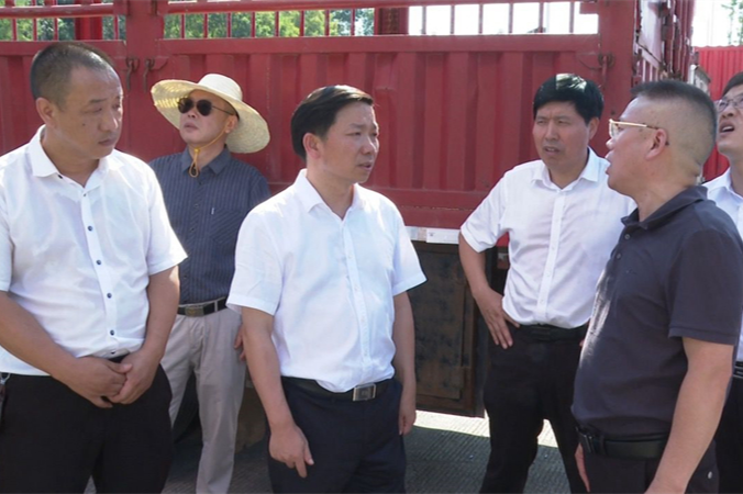 李国军调研城市管理工作：以文明提升工程为抓手，着力提升城市品质“硬实力”和人的文明“软实力”