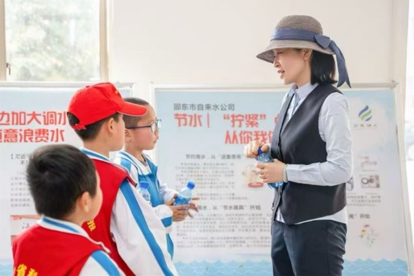 【爱我邵东 政协40年委员风采录】郭松子：在敬业奉献中展现委员担当