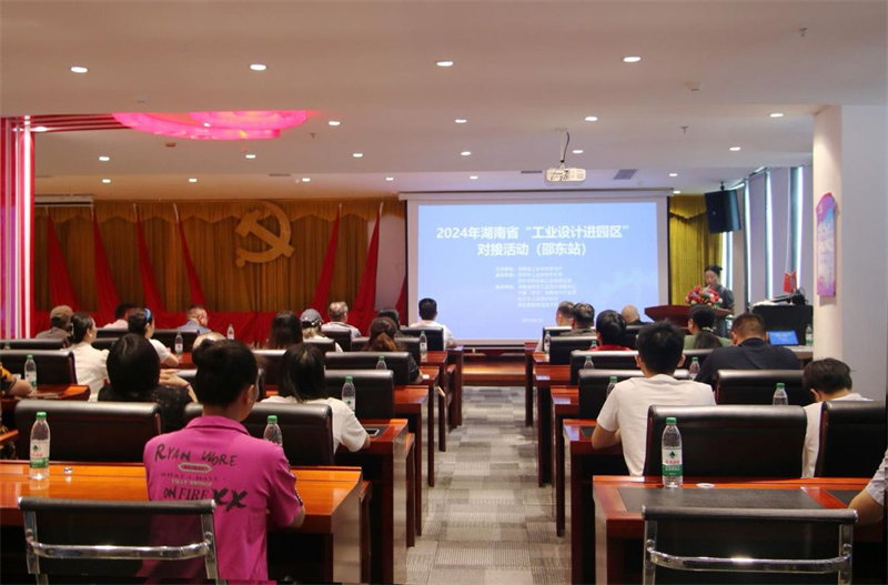 D494FB92@40593F49.11CED16600000000_recompress.jpg