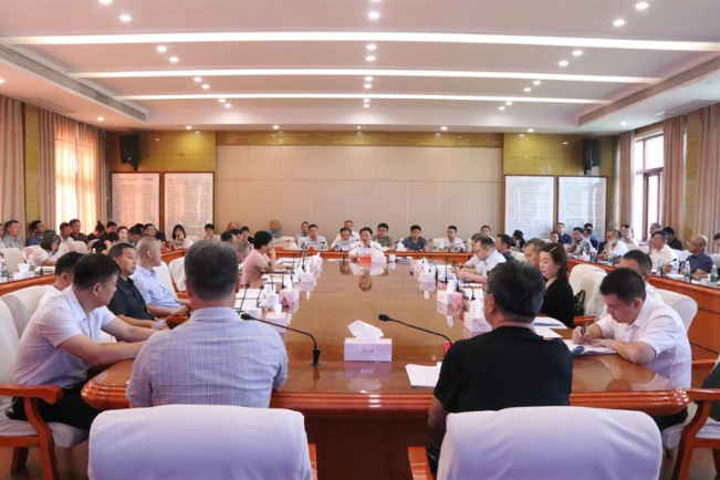 李国军主持召开2024年第24次邵东市委常委会（党政联席）会议
