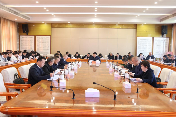 李国军主持召开2025年第1次邵东市委常委会会议