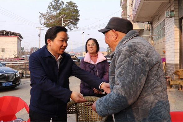 李国军开展春节慰问：全力做好保障 让全市人民度过一个欢乐祥和的春节