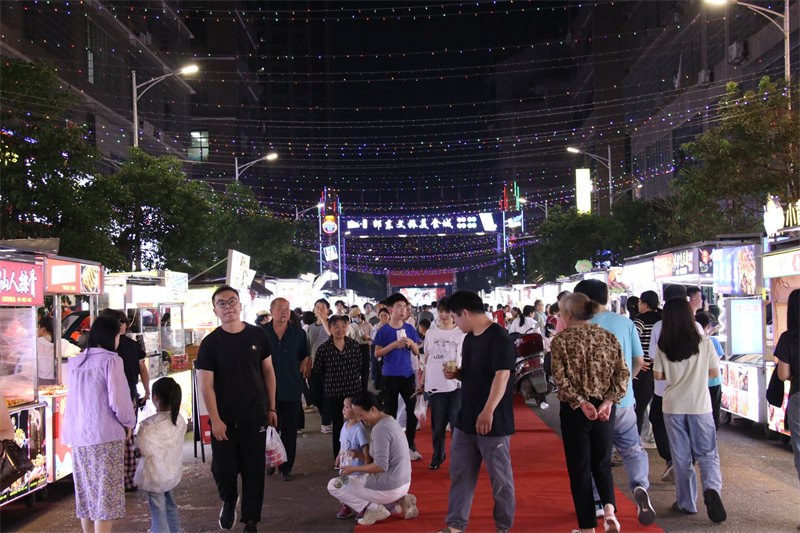 双节寻味邵东：四大夜市烟火里品乡愁(图2)