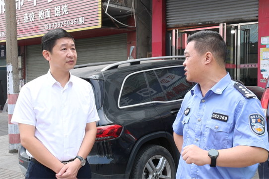付凯军督导国庆中秋期间交通安全工作，强调全力保障人民群众节日出行安全顺畅