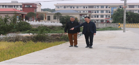 代表建议破难题 校园前路焕新颜/375