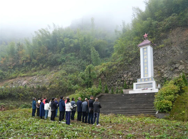 图片2.jpg 图片2.jpg