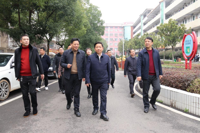 李国军调研教育工作：树牢优先发展理念 办好人民满意教育