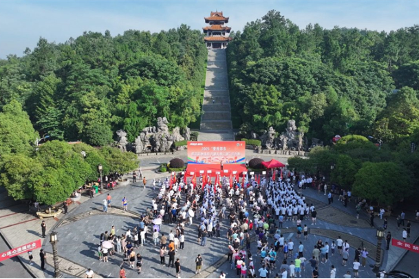 “奔跑吧·邵阳”2025“爱我邵东·防范药物滥用 共建无毒三湘”活力跑举行