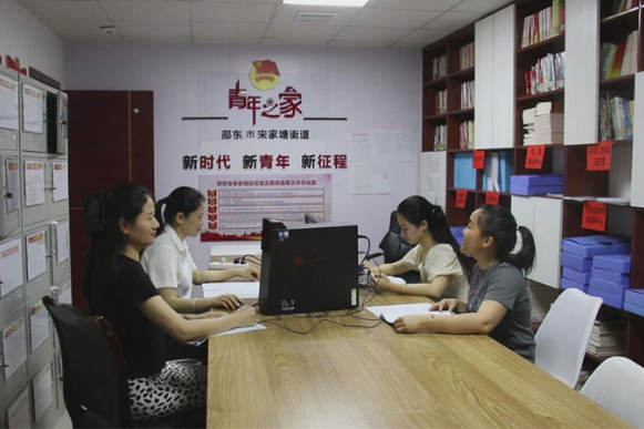 七一特辑 | “90后”组工干部谢亚银：青春在党务一线闪光