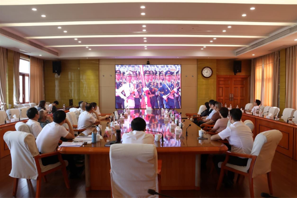 邵东市各界收看纪念中国人民抗日战争暨世界反法西斯战争胜利80周年大会直播盛况 凝聚奋进力量