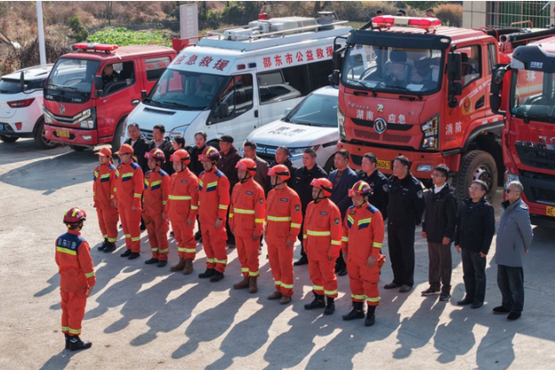 邵东多部门联合携装巡护 筑牢森林防灭火安全防线