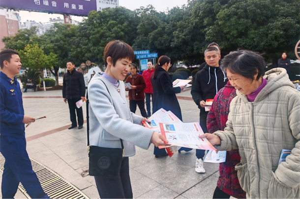 委员风采丨申小鹿：法治履职显担当