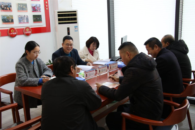 代表风采 | 申冰云： 搭台聚力实干为民