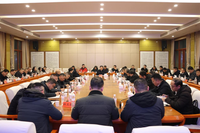 李国军调度大气污染防治工作