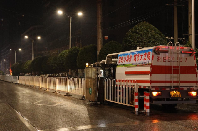 邵东环卫：实干笃行擦亮城市“颜值” 绘就洁净宜居民生画卷