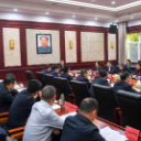 许忠建主持召开鹤中一体化三季度工作讲评会