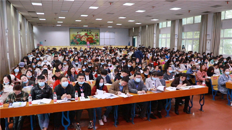 国培计划 送教培训.mp4_20201020_164843.990.jpg