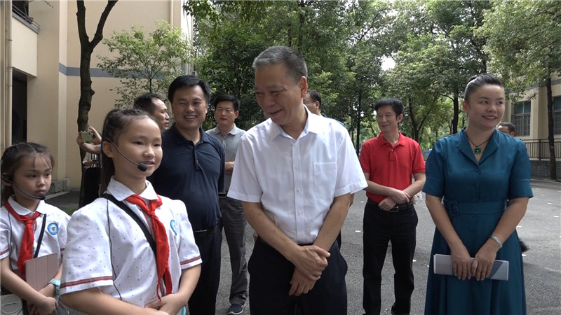 省科协来鹤调研《全民科学素质行动计划纲要》.mp4_20200821_161210.664.jpg