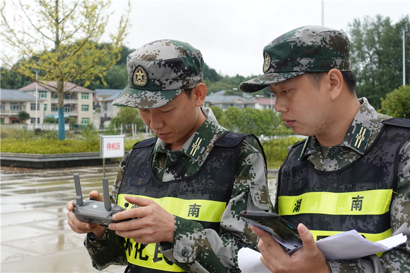 怀化市基干民兵新质力量比武竞赛在鹤城举行