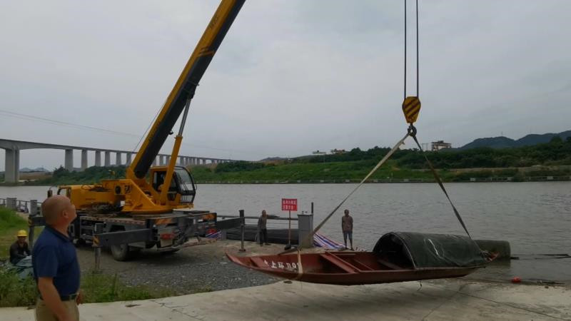 守护一河碧水  鹤城清理涉渔“三无”船舶344艘 (3).jpg