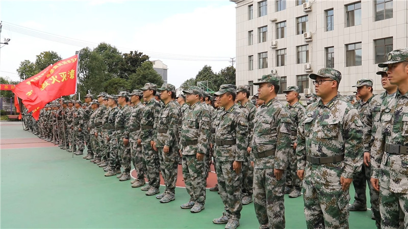鹤城人武部：积极组织民兵训练 迎接军委国防部动员部检查.mp4_20201118_161015.188.jpg