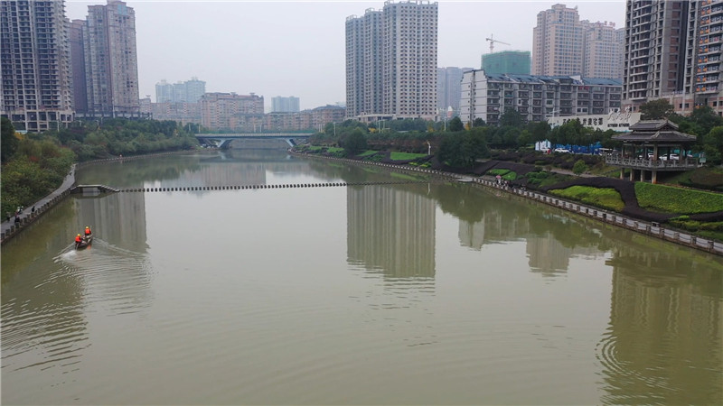鹤城：真抓实干 多举措推进禁捕退捕工作.mp4_20201103_173303.487.jpg