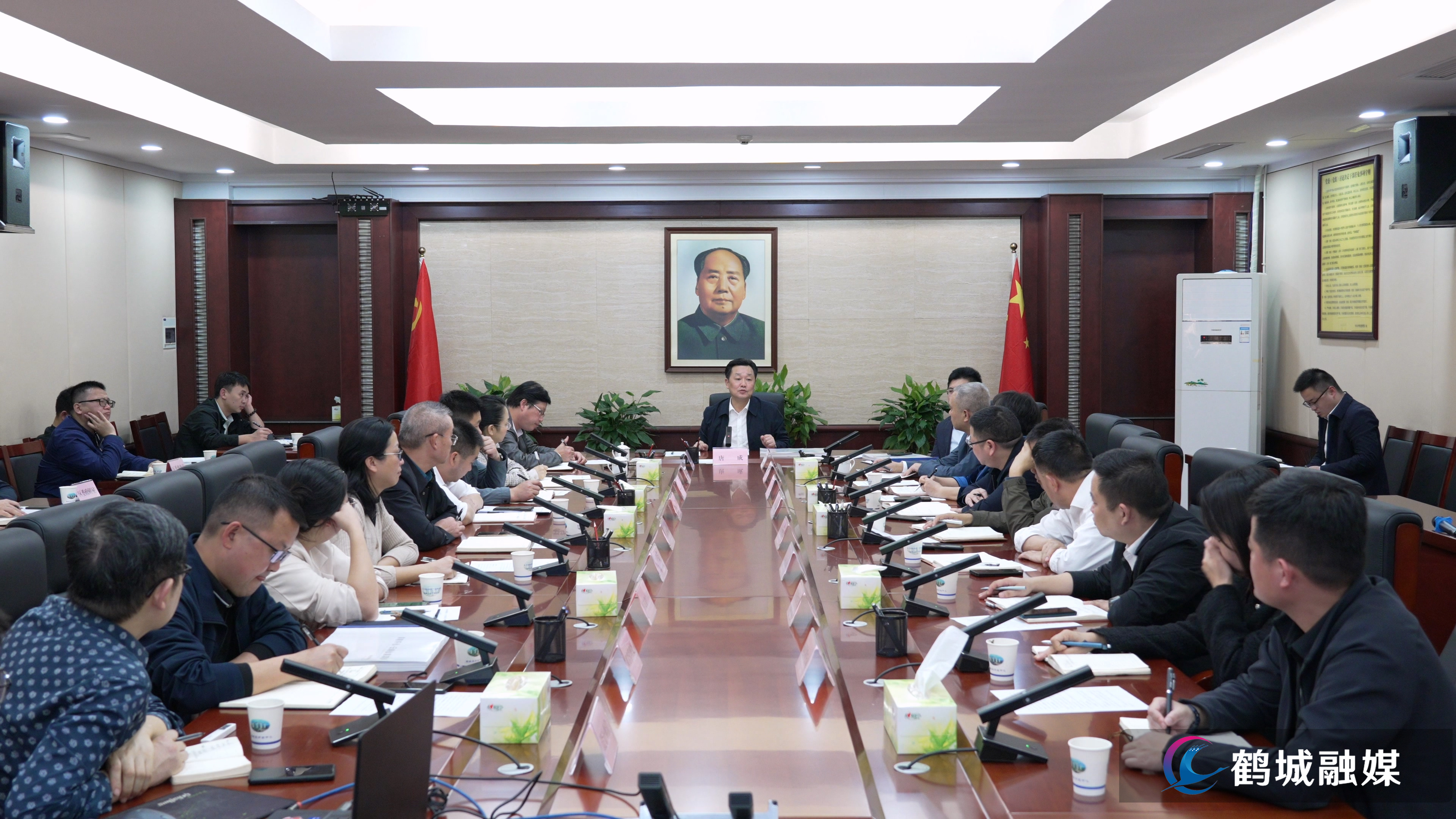 唐成主持召开黄岩温泉项目专题调度会3.jpg