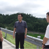 唐成督导检查防汛备汛情况并开展巡河库工作
