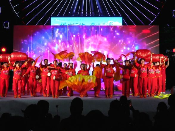 【福地怀化·康养季】五溪文化广场：文艺活动精彩纷呈 人气持续高涨