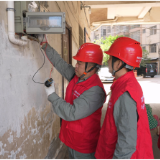 鹤城区电力公司:夏季用电高峰巡护忙 筑牢供电“安全防线”