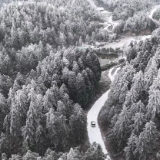 高寒山区现冰雪景观 银装素裹宛如仙境