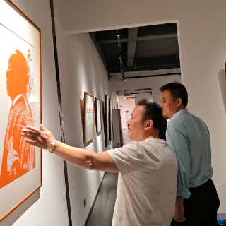 鹤城区:荷花写生采风作品展国庆开展