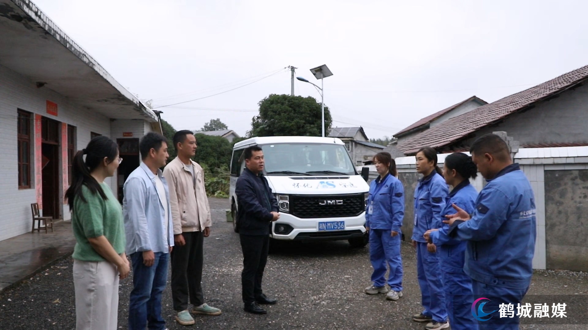 10月19日鹤城区：监督护航“e站式”养老 温暖分散供养特困老人-目前，“e站式”.mp4_20261026_162701.jpg