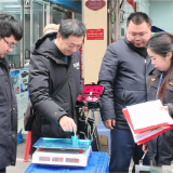 市、区两级市监部门联动校准市场计量器具 守护年关消费公平