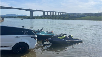 鹤城区：整治航道乱象 筑牢水上安全