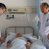 湖南医药学院总医院完成怀化首例复杂上颈椎PFDF手术