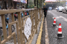 【聚力“一迎三创”  提升城市品质】 怀化城区：加装护栏 筑牢交通安全