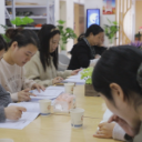 迎丰街道板桥铺社区举办读书交流会 共品书香韵味