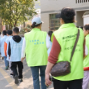 鹤城区水利局携手明德小学开展共护水环境活动