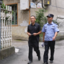 【德润鹤城】彭先生：浓烟中三次冲进火场救人 勇敢逆行感动全城