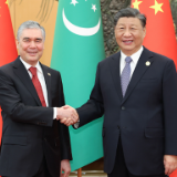 习近平会见土库曼斯坦民族领袖、人民委员会主席别尔德穆哈梅多夫